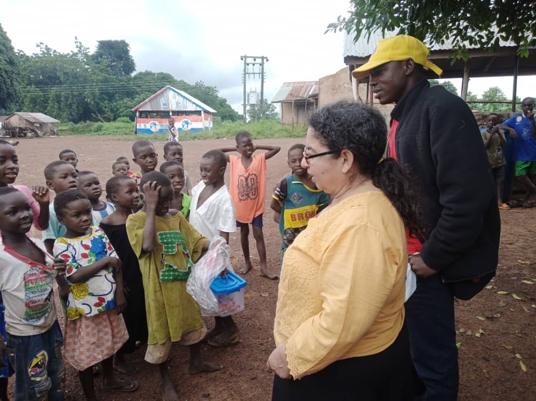 Smiling kids at Dorcas event